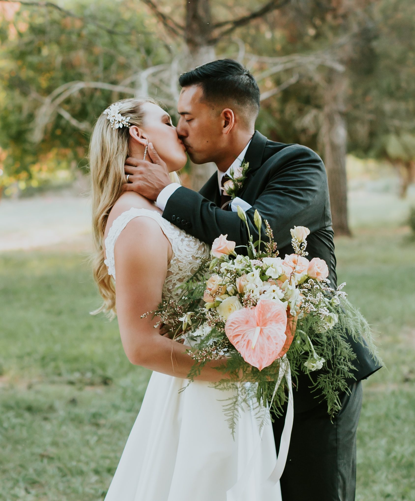 Romantic wedding moment Southern Utah